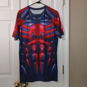 Spiderman  short sleeve graphic super heros shirt  Sz XL NWOT